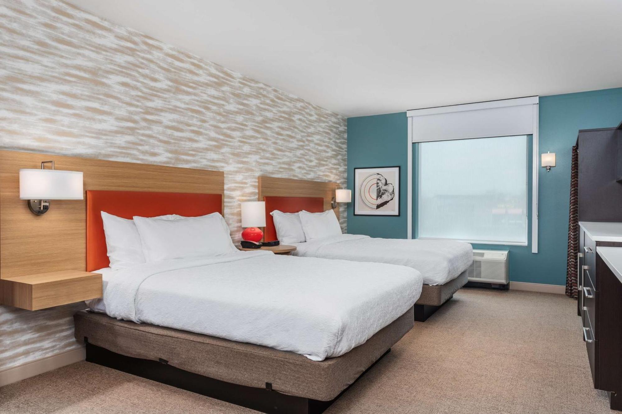 Home2 Suites By Hilton Cedar Rapids Westdale ภายนอก รูปภาพ