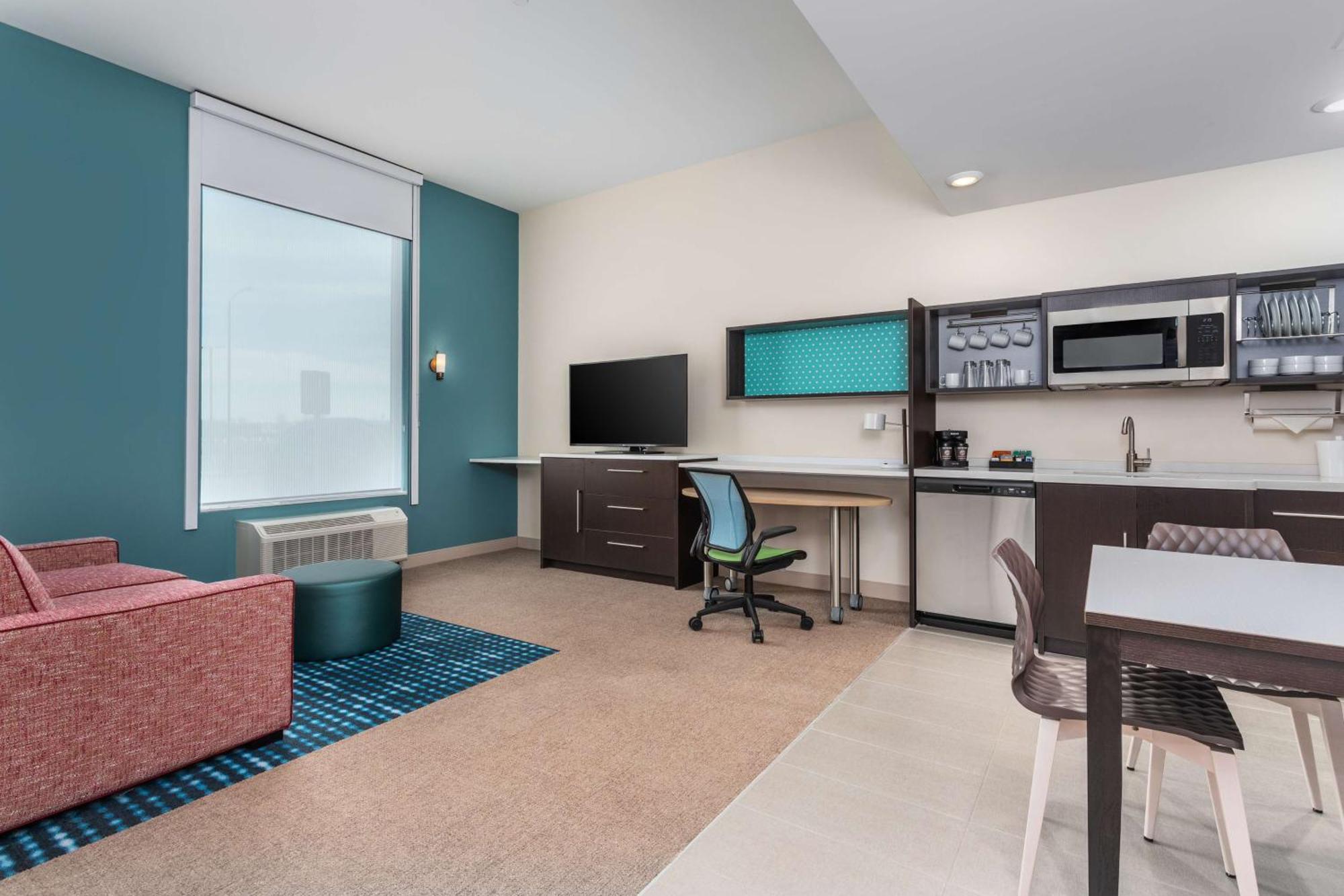 Home2 Suites By Hilton Cedar Rapids Westdale ภายนอก รูปภาพ